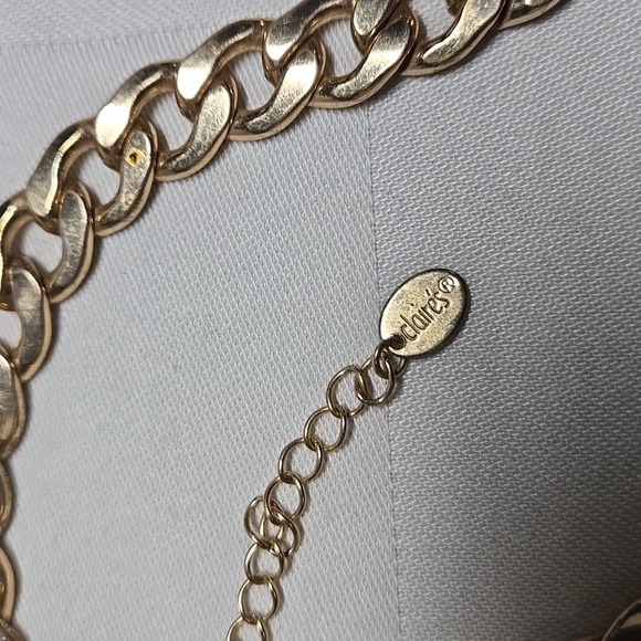 Gold Tone Chunky Chain Necklace | Claire’s - Picture 2 of 3